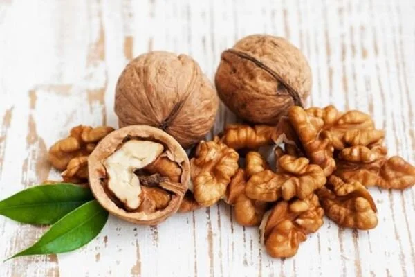 Ceviz Lekesi Elden Nasıl Kolayca Çıkar?