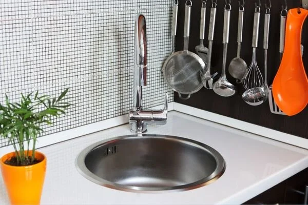 Lavabo Kokusunu Gideren 7 Doğal Çözüm